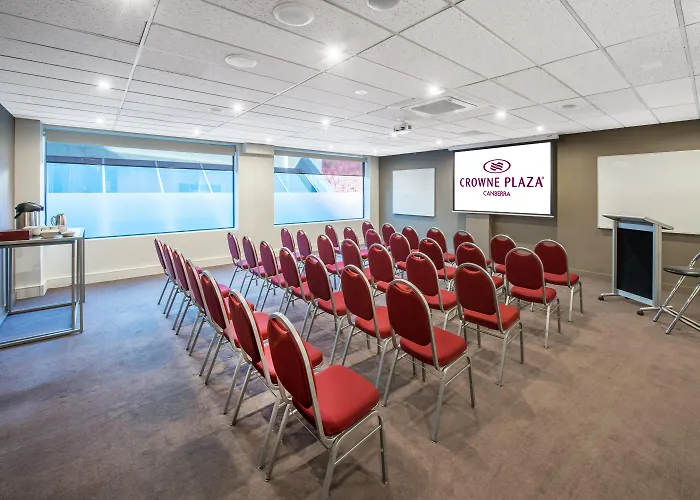 Crowne Plaza Canberra By IhgAirport Hotel
